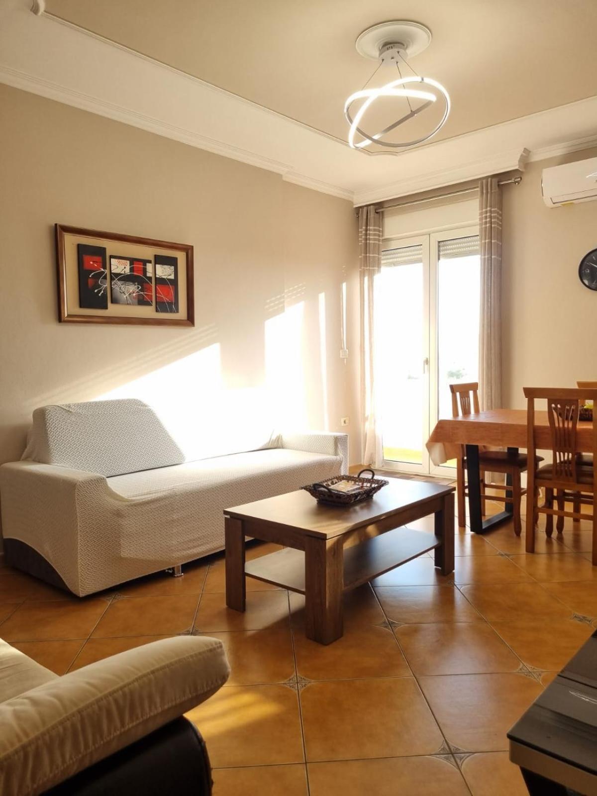 Sandra'S Apartment In Tirana Center Exterior photo